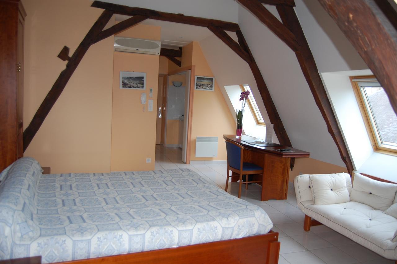 Appart'Hotel La Suze Sur Sarthe Luaran gambar